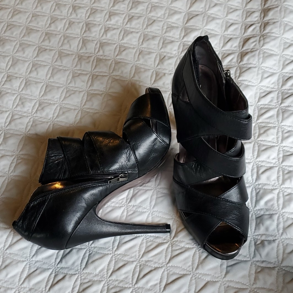 Zipper Heels